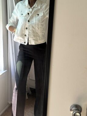 St. John's Bay White Casual Top
